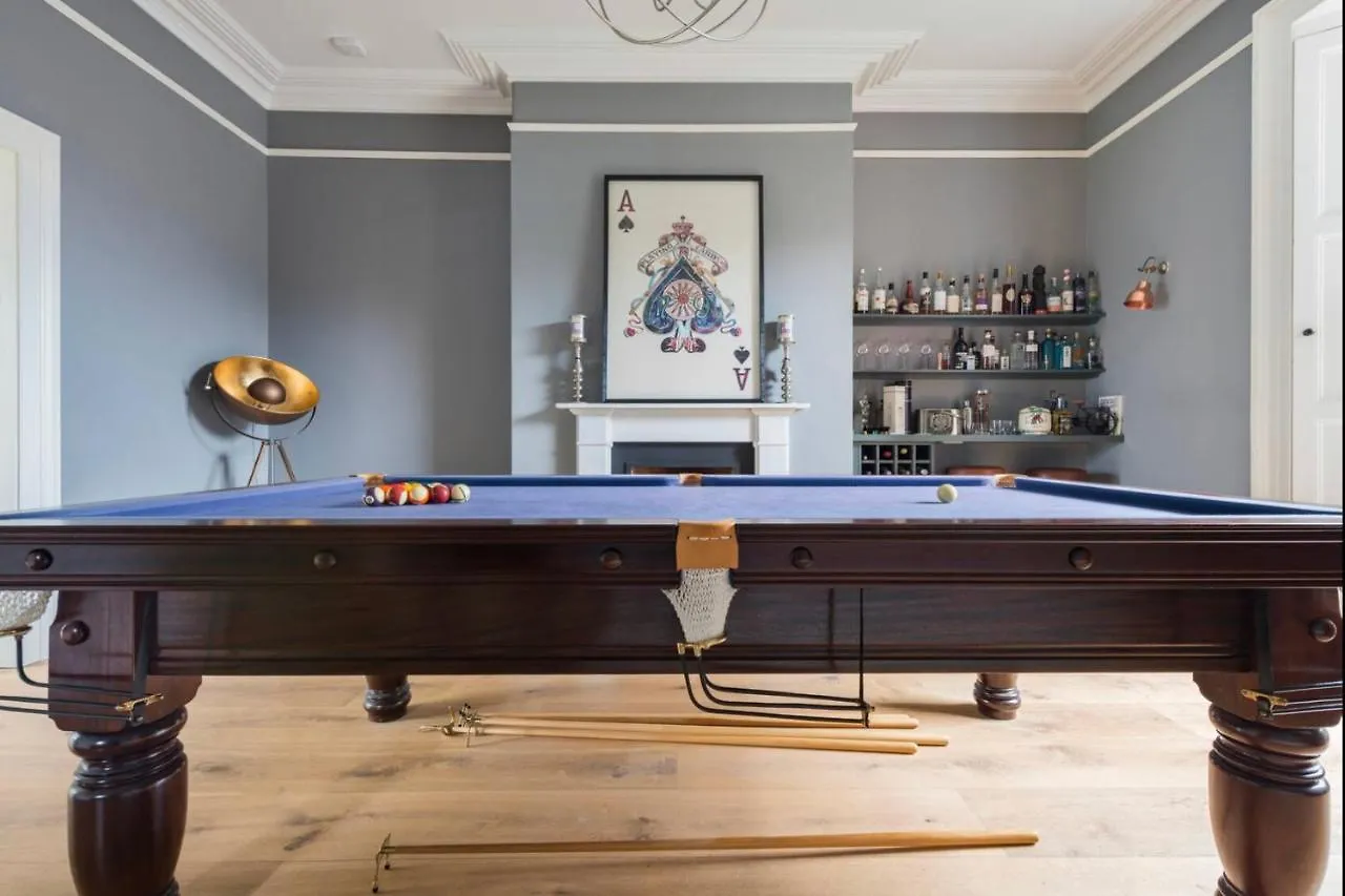 Townhouse - Free Parking, Garden & Games Room Exeter United Kingdom