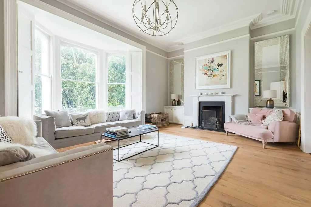 Townhouse - Free Parking, Garden & Games Room Exeter
